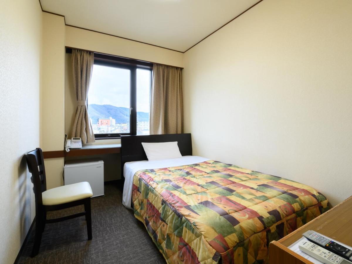 Tabist Business Hotel Osamura Sabae Exteriör bild