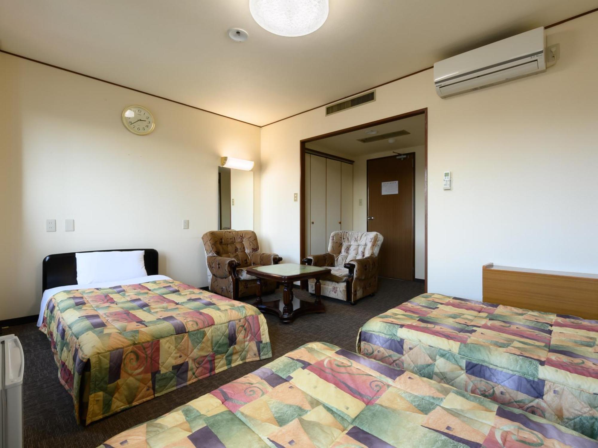 Tabist Business Hotel Osamura Sabae Exteriör bild